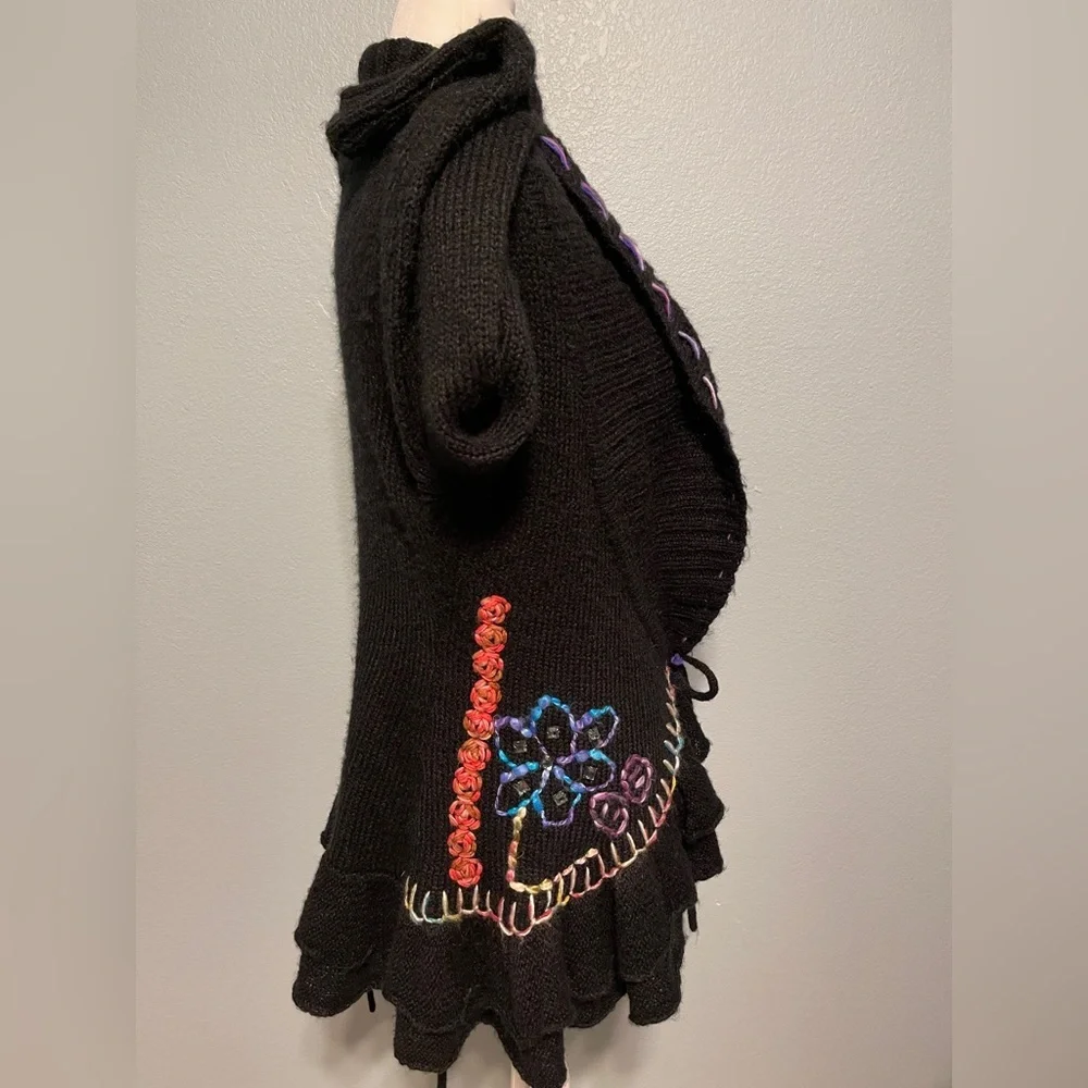 Forla Paris Sweater Black Wool Blend Floral Applique Ruffle Boho Grungy Medium - Picture 4 of 10